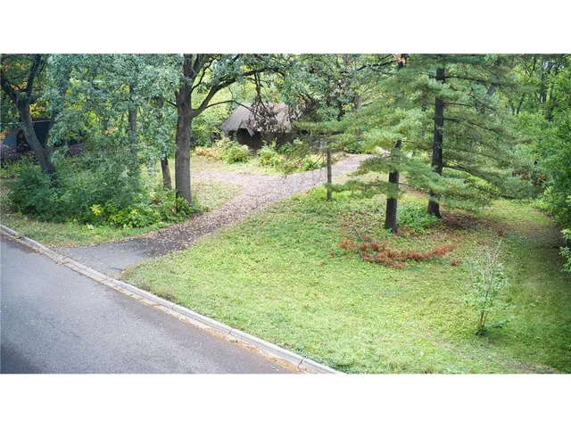 $375,000 | 11300 Park Ridge Drive West, Minnetonka, MN 55305