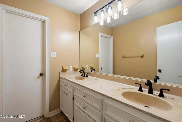 $1,995 | 157 Fern Valley Road, Brandon, MS 39042