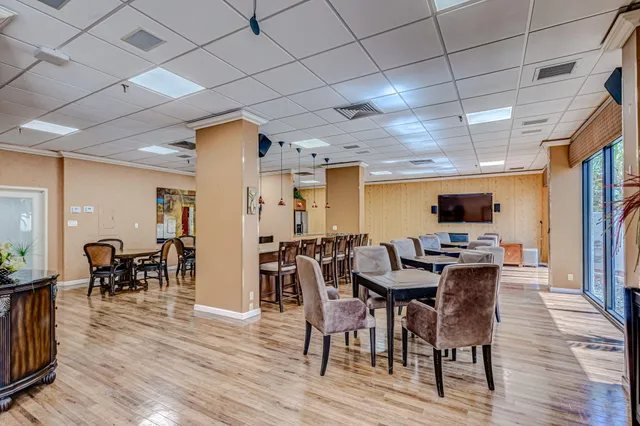 $649,000 | 3400 North Ocean Drive, Unit 1706, Singer Island, FL 33404