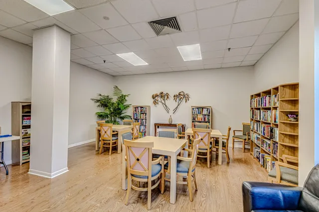 $649,000 | 3400 North Ocean Drive, Unit 1706, Singer Island, FL 33404