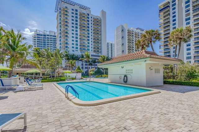 $649,000 | 3400 North Ocean Drive, Unit 1706, Singer Island, FL 33404