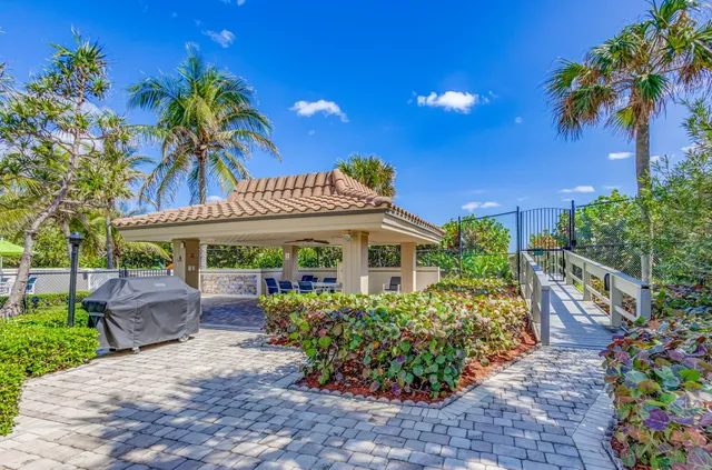 $649,000 | 3400 North Ocean Drive, Unit 1706, Singer Island, FL 33404