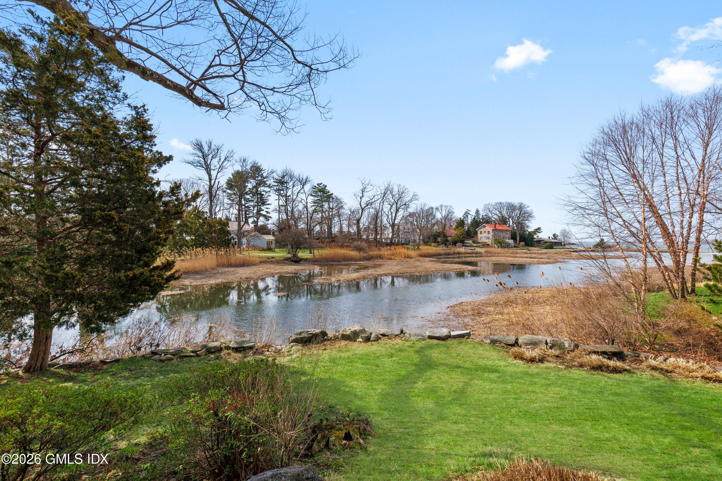 8 Indian Point Lane Riverside, CT 06878 - Photo 4 of 26 waterfront