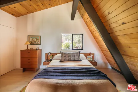 $877,000 | 1258 Yukon Court, Lake Arrowhead, CA 92352