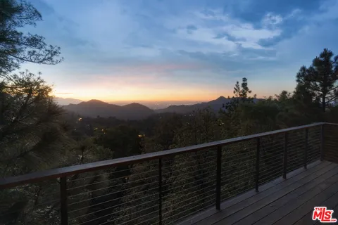 $877,000 | 1258 Yukon Court, Lake Arrowhead, CA 92352