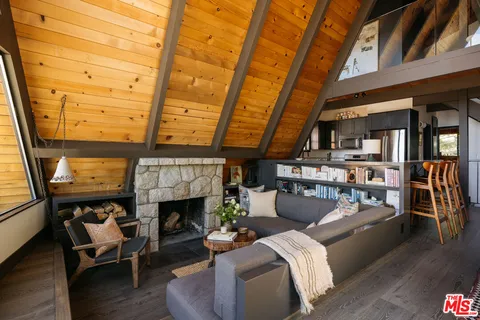 $877,000 | 1258 Yukon Court, Lake Arrowhead, CA 92352