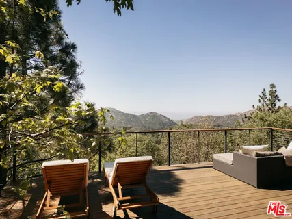 $877,000 | 1258 Yukon Court, Lake Arrowhead, CA 92352