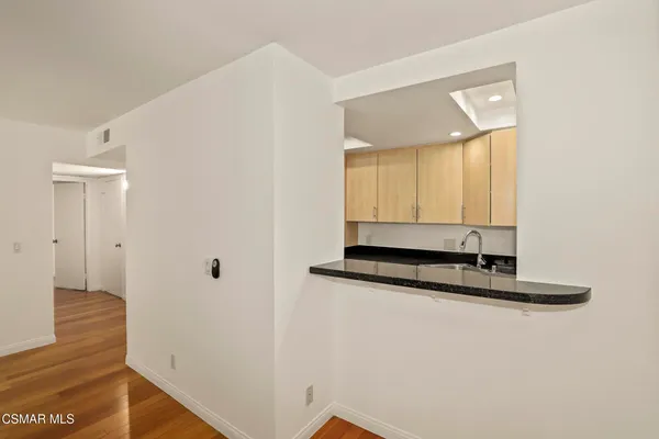 $434,400 | 7826 Topanga Canyon Boulevard, Unit 103, Canoga Park, CA 91304