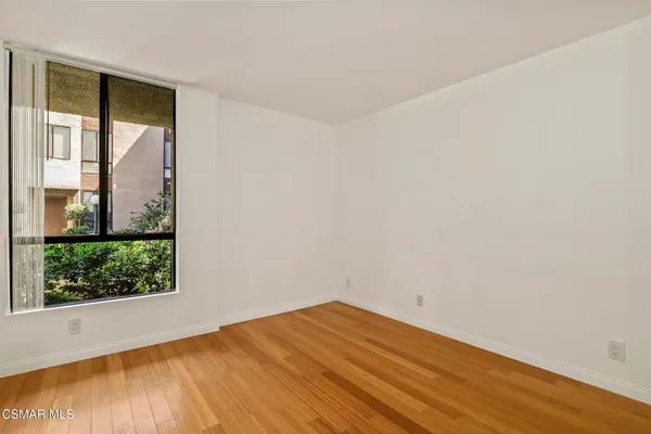 $434,400 | 7826 Topanga Canyon Boulevard, Unit 103, Canoga Park, CA 91304