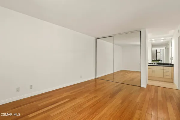 $434,400 | 7826 Topanga Canyon Boulevard, Unit 103, Canoga Park, CA 91304