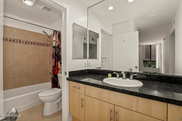 $434,400 | 7826 Topanga Canyon Boulevard, Unit 103, Canoga Park, CA 91304