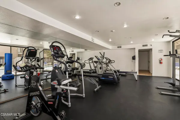 $434,400 | 7826 Topanga Canyon Boulevard, Unit 103, Canoga Park, CA 91304