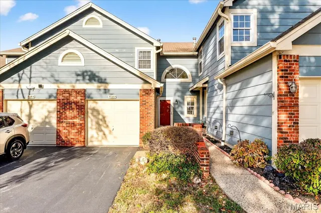 $240,000 | 3142 Autumn Trace Drive, Maryland Heights, MO 63043