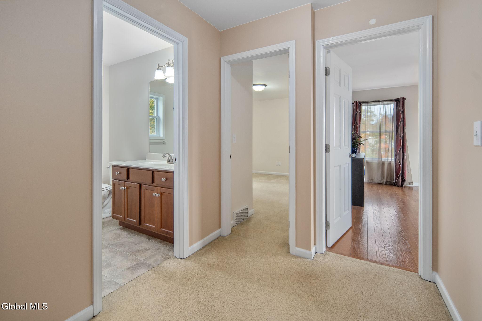 44 Shepard Avenue Schenectady, NY 12304 - Photo 18 of 50 18