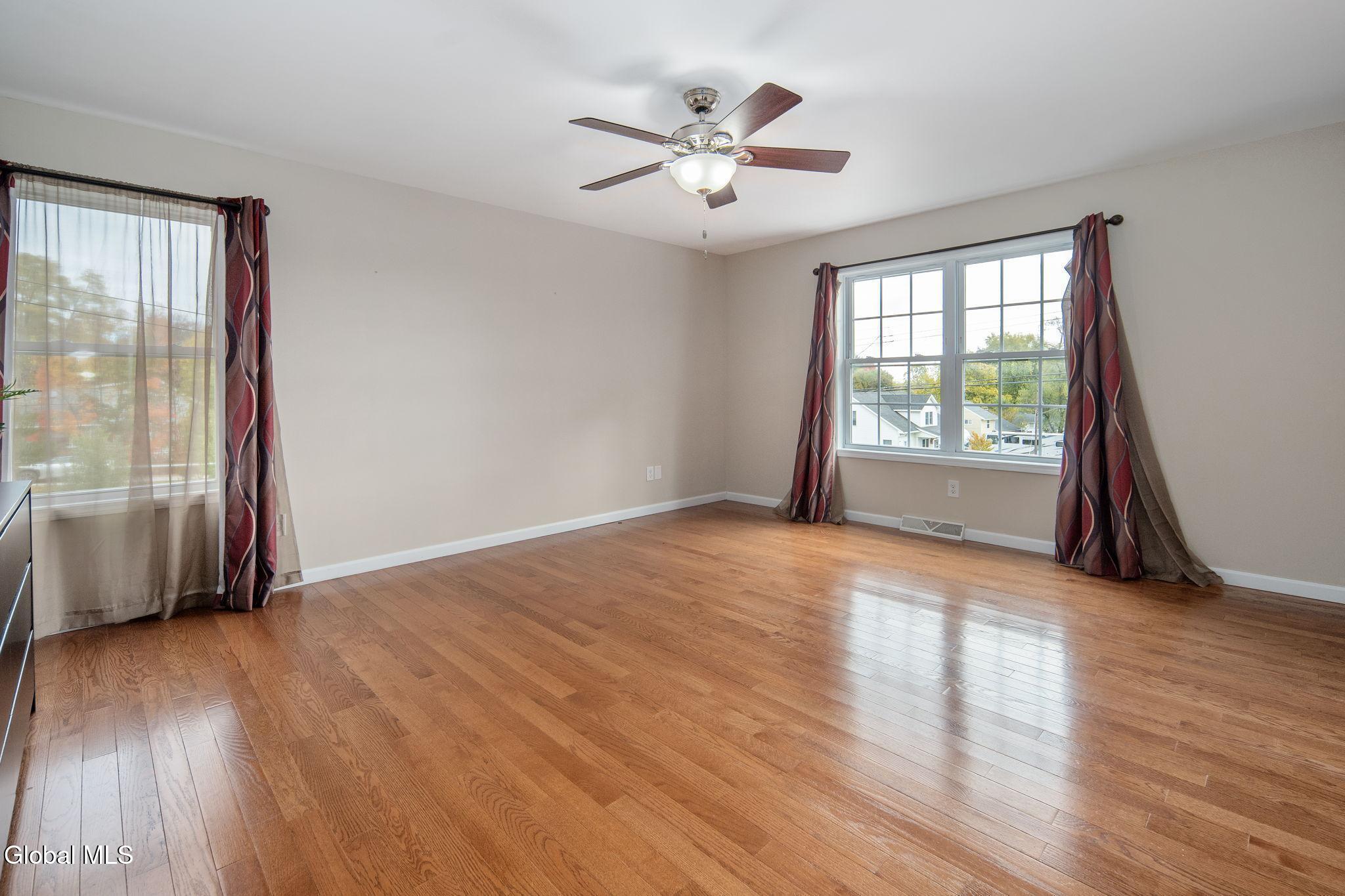 44 Shepard Avenue Schenectady, NY 12304 - Photo 19 of 50 19