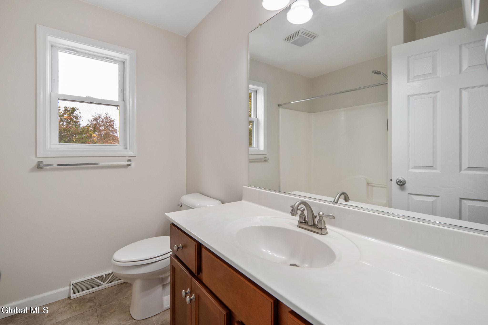 44 Shepard Avenue Schenectady, NY 12304 - Photo 26 of 50 26