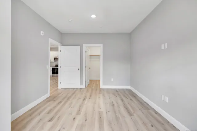 $1,950 | 303 Bridgeport Avenue, Unit 205, Shelton, CT 06484