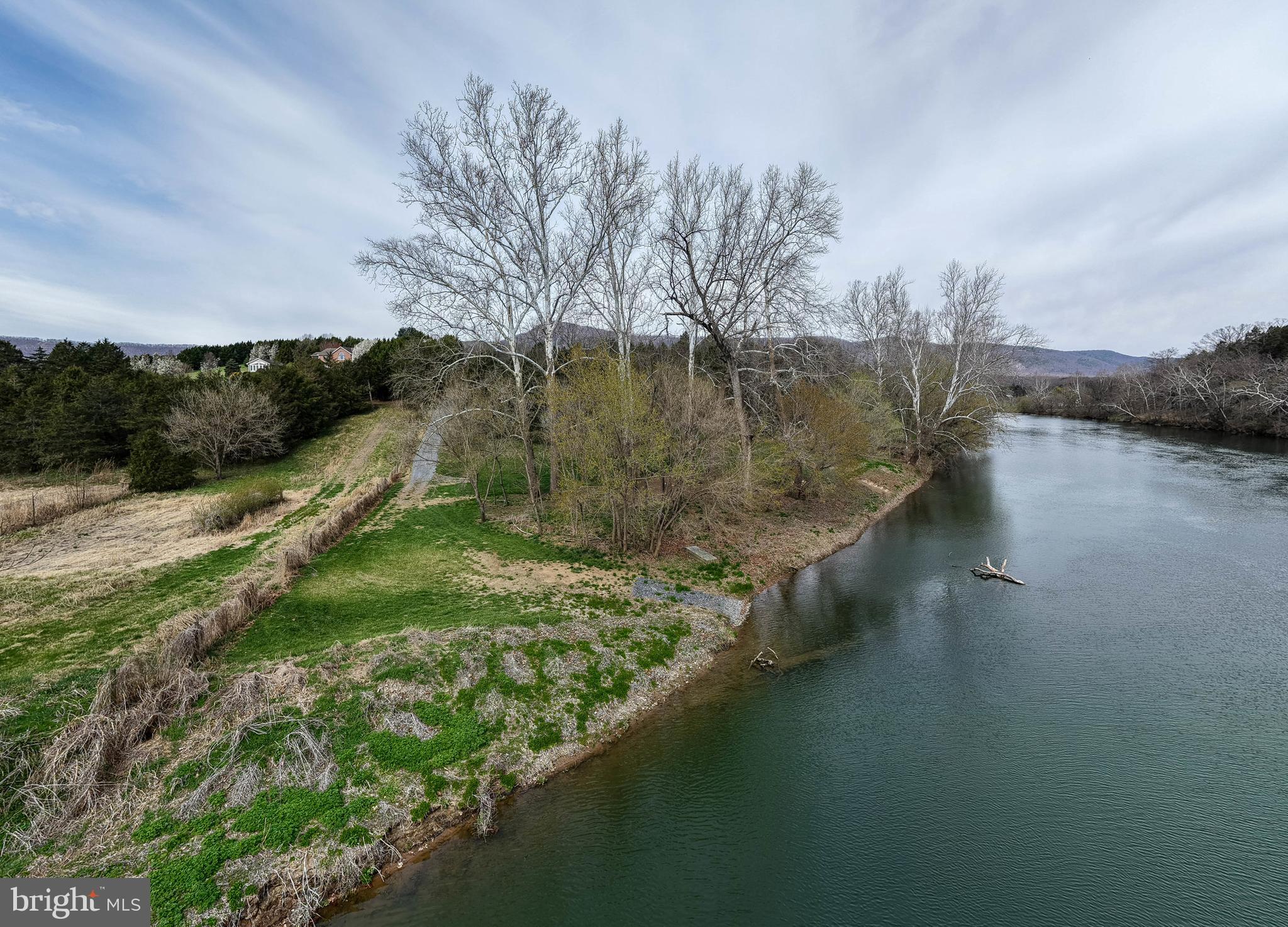 217 Silver Bell Lane Luray, VA 22835 - Photo 4 of 93