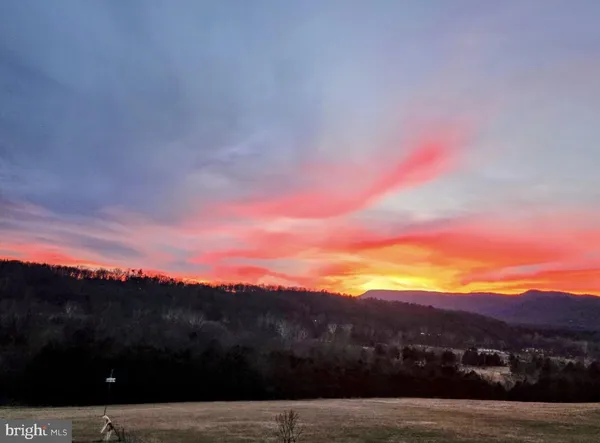 $695,000 | 217 Silver Bell Lane, Luray, VA 22835