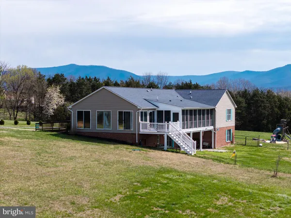 $695,000 | 217 Silver Bell Lane, Luray, VA 22835