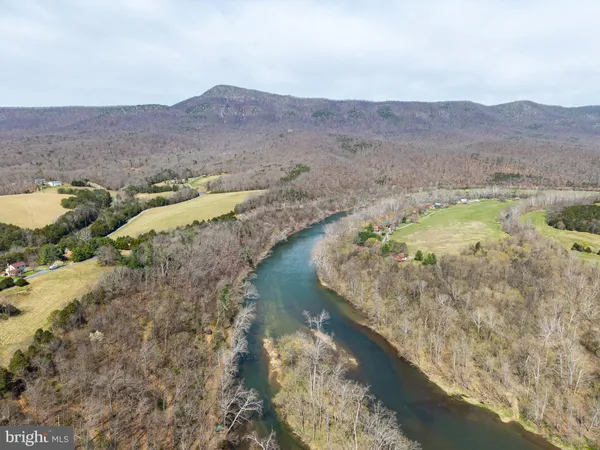 $695,000 | 217 Silver Bell Lane, Luray, VA 22835