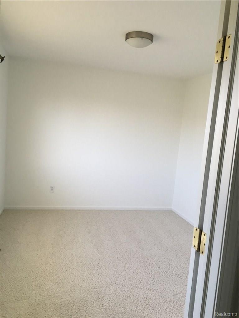 8156 Jeremy Road Belleville, MI 48111 - Photo 14 of 22 image.jpeg