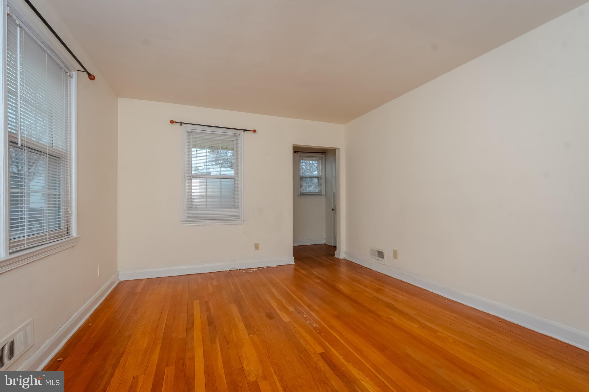 2602 Linwood Road Baltimore, MD 21234 - Photo 3 of 33 Gallery Image 3