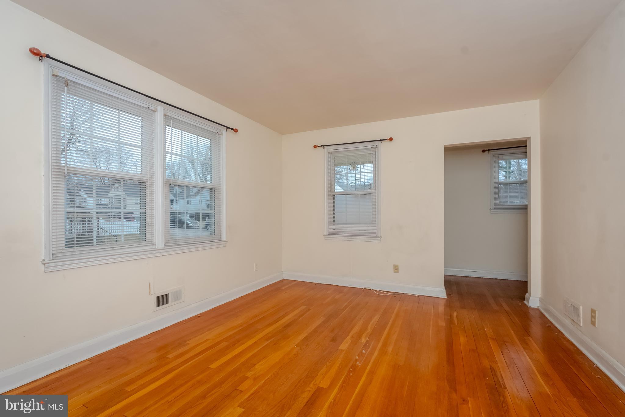 2602 Linwood Road Baltimore, MD 21234 - Photo 4 of 33 Gallery Image 4