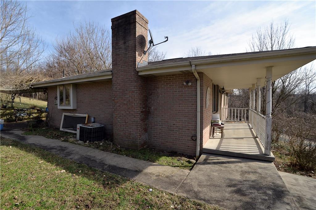 191 Depaoli Road McDonald, PA 15057 - Photo 2 of 8