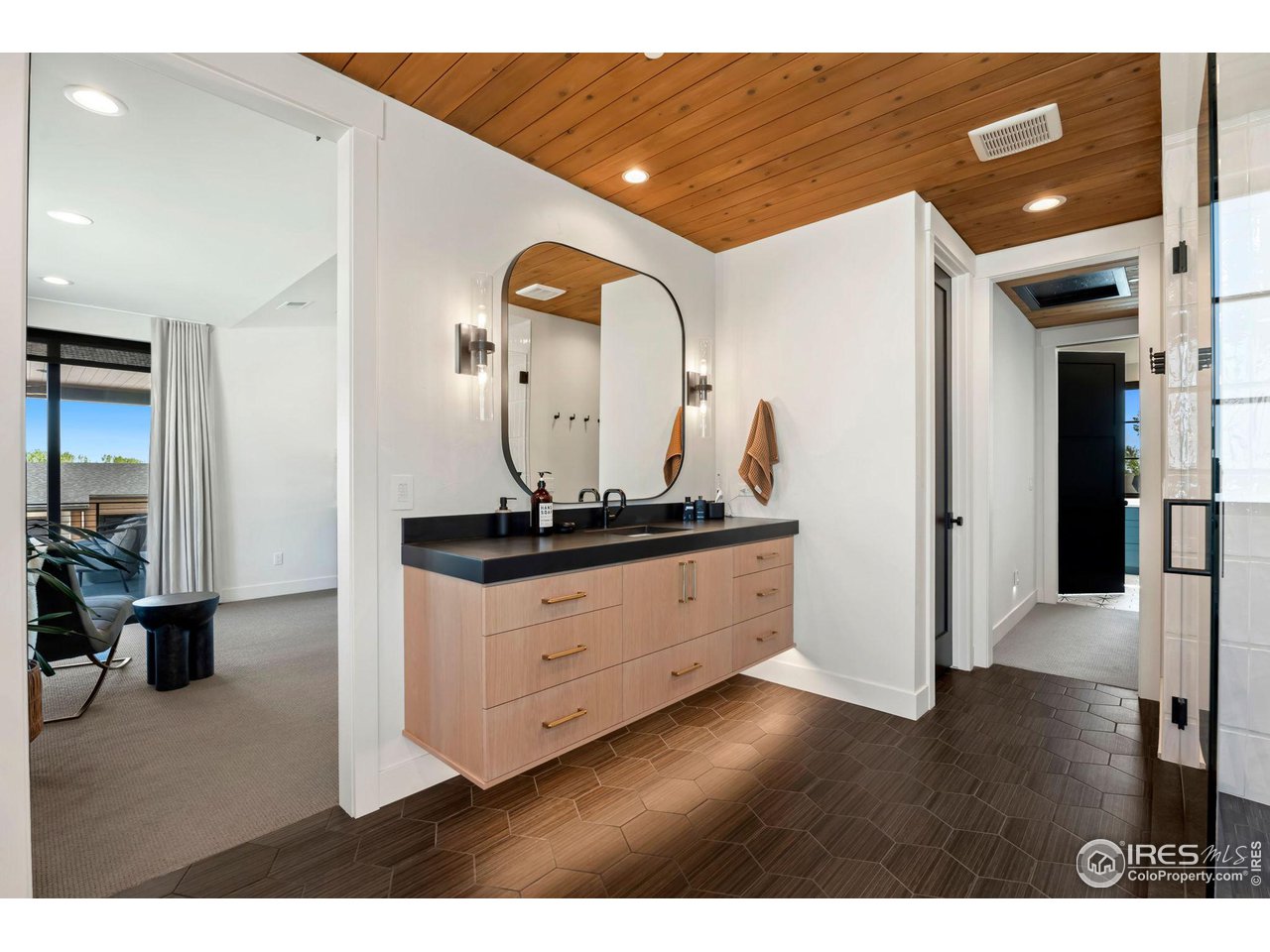 3014 Broadwing Road Fort Collins, CO 80526 - Photo 26 of 40 Primary Bath