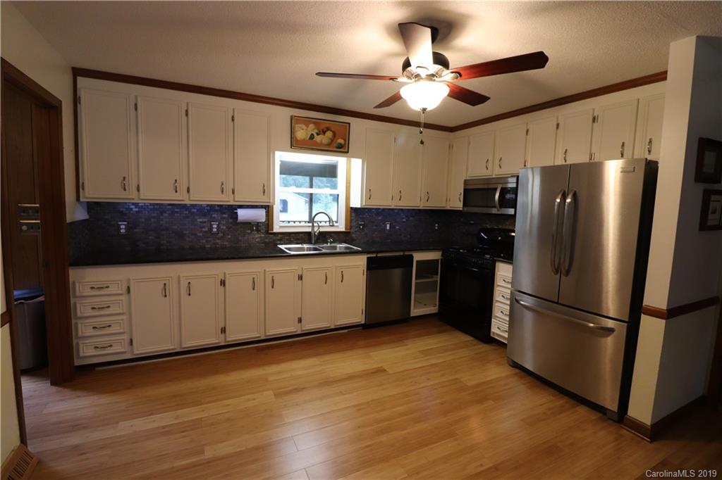 1162 Beauchamp Road Advance, NC 27006 - Photo 5 of 36 Gallery Image 5
