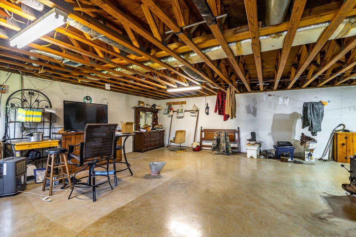 1901 Farm View Road Glade Hill, VA 24092 - Photo 21 of 37 21-20-1901 Farm View Rd-8785-HDR