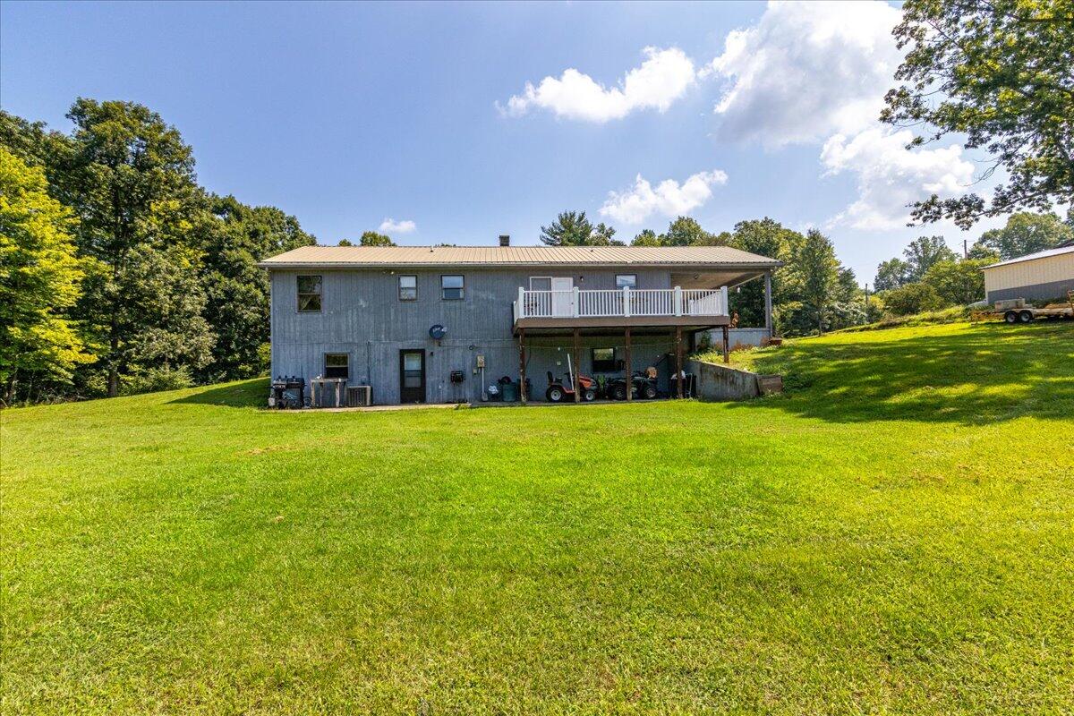1901 Farm View Road Glade Hill, VA 24092 - Photo 29 of 37 29-29-1901 Farm View Rd-8829