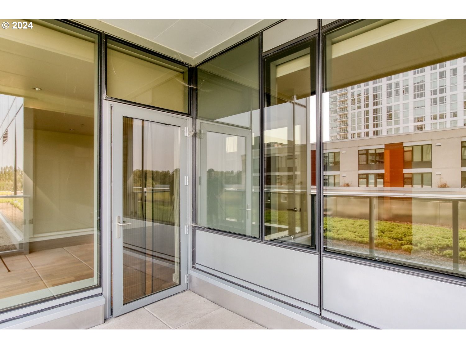 841 Southwest Gaines Street, Unit 512 Portland, OR 97239 - Photo 20 of 35 Gallery Image 20