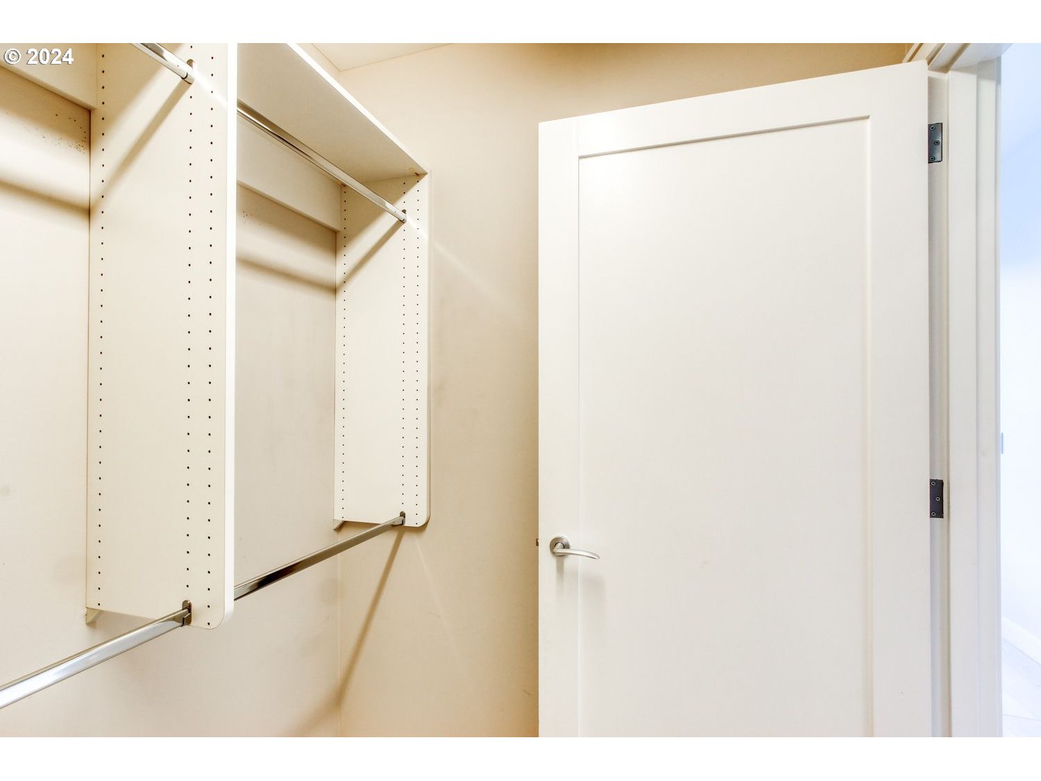 841 Southwest Gaines Street, Unit 512 Portland, OR 97239 - Photo 25 of 35 Gallery Image 25