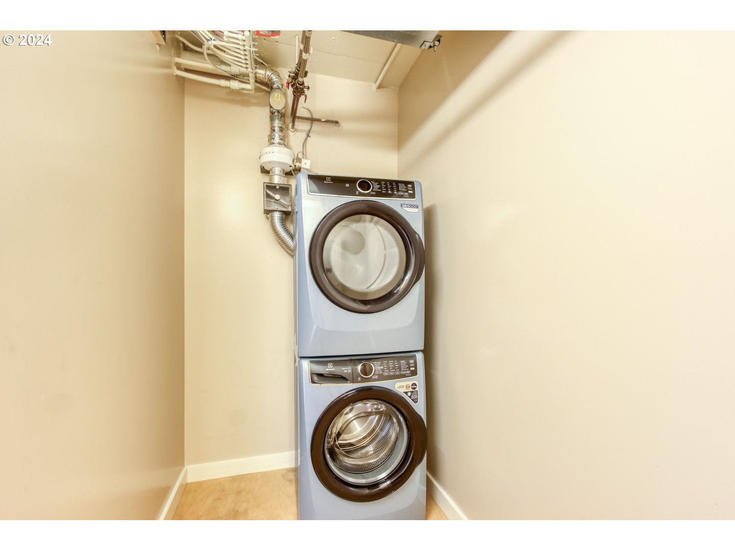 841 Southwest Gaines Street, Unit 512 Portland, OR 97239 - Photo 31 of 35 Gallery Image 31