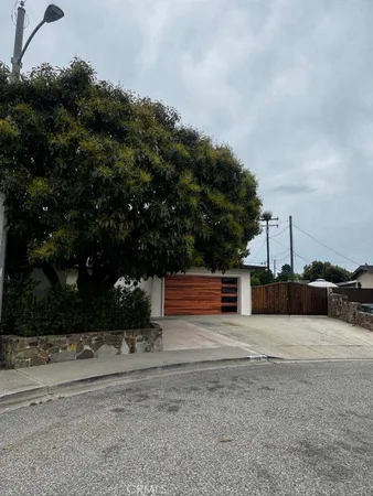 $952,000 | 1720 Elsinore Avenue, Oxnard, CA 93035