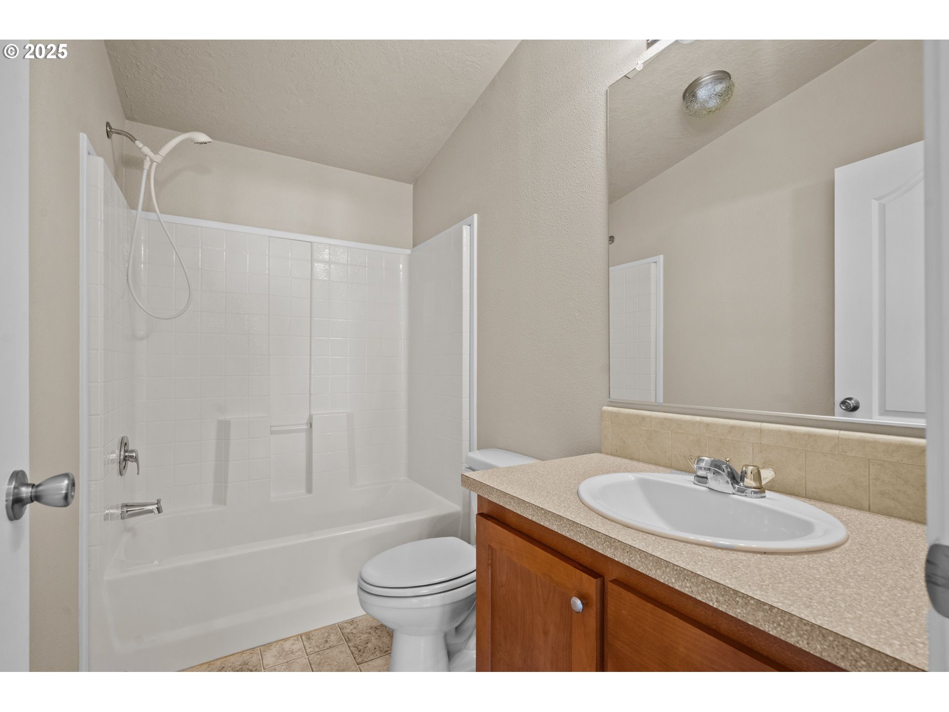 344 Southwest Ivy Street Mill City, OR 97360 - Photo 24 of 38 a bathroom with a sink a toilet and shower