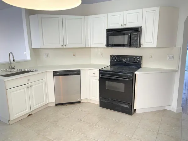 $3,000 | 8784 Southwest 213th Lane, Cutler Bay, FL 33189