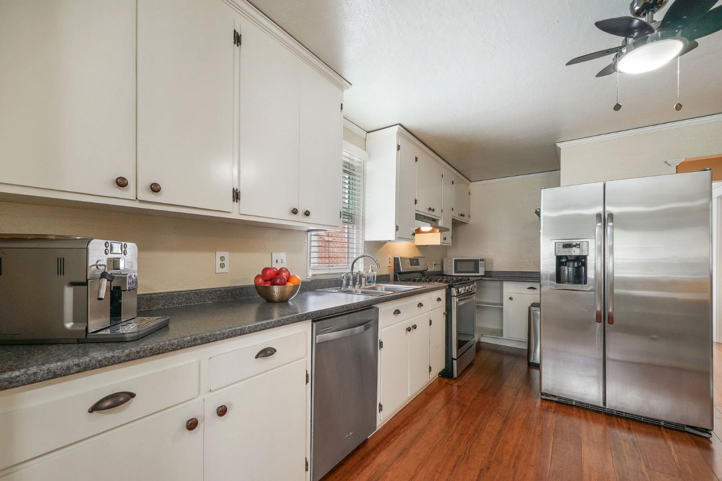 337 Elm Avenue San Bruno, CA 94066 - Photo 13 of 31