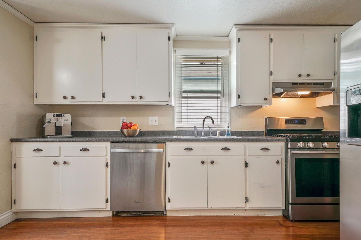 337 Elm Avenue San Bruno, CA 94066 - Photo 14 of 31