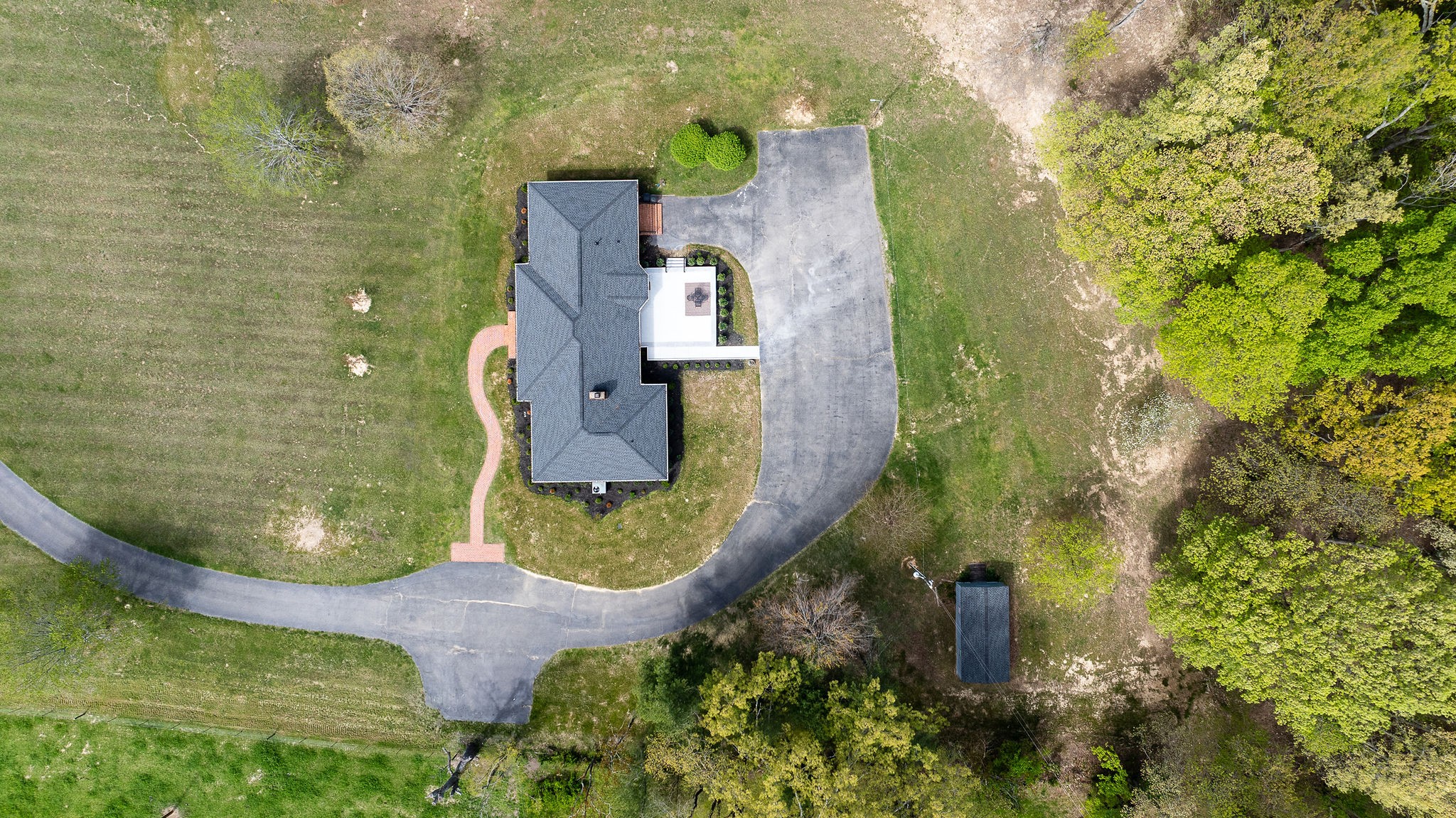 1747 Allen Ferry Road Smithville, TN 37166 - Photo 40 of 45 an aerial view of a residential houses with outdoor space