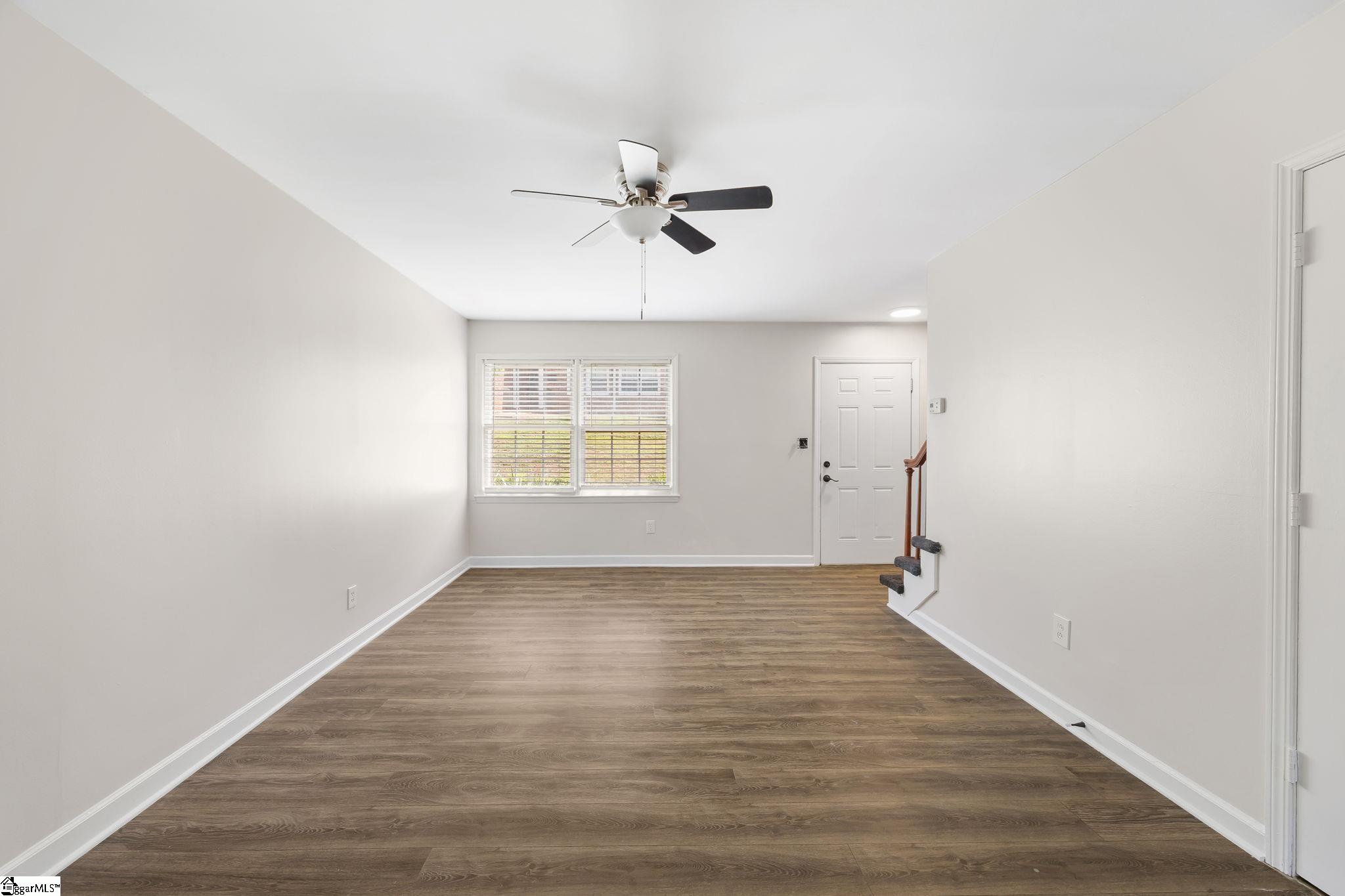 1436 Dover Road Spartanburg, SC 29301 - Photo 7 of 17
