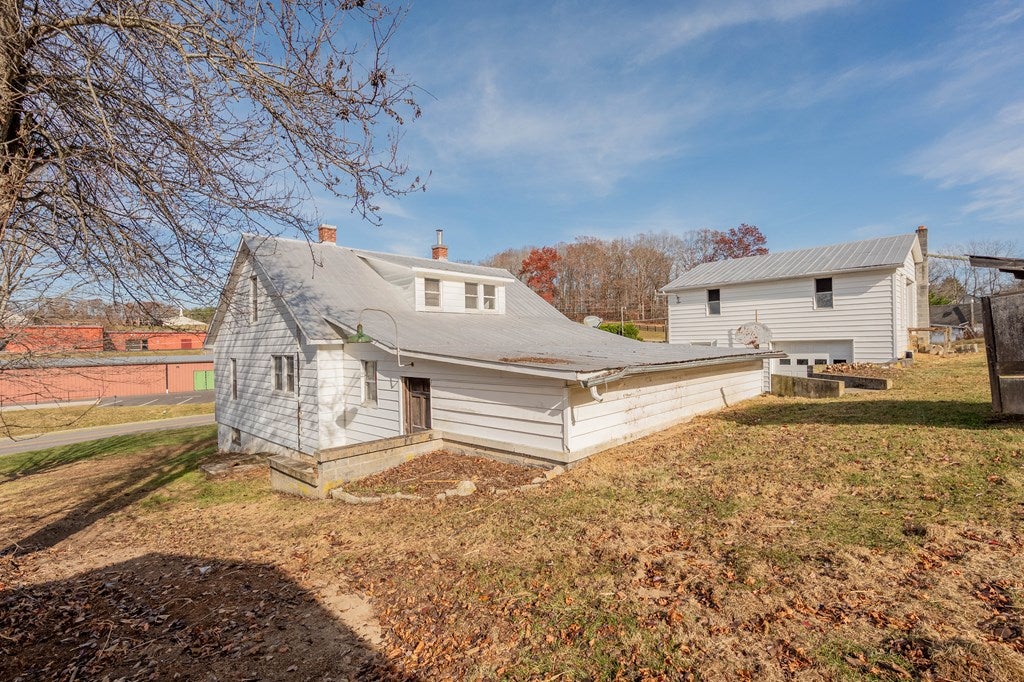 2195 West Ridge Road Wytheville, VA 24382 - Photo 55 of 70 Gallery Image 55