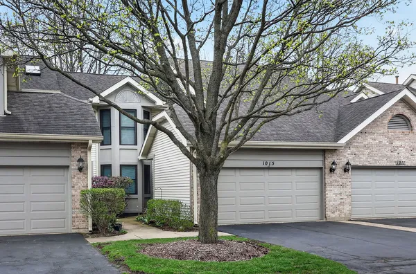 $425,000 | 1015 North Auburn Woods Drive, Palatine, IL 60067