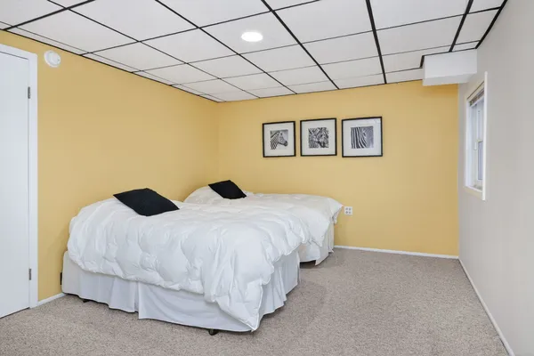 $425,000 | 1015 North Auburn Woods Drive, Palatine, IL 60067