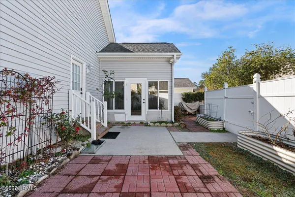 $580,000 | 17 Sassafras Lane, Bluffton, SC 29910