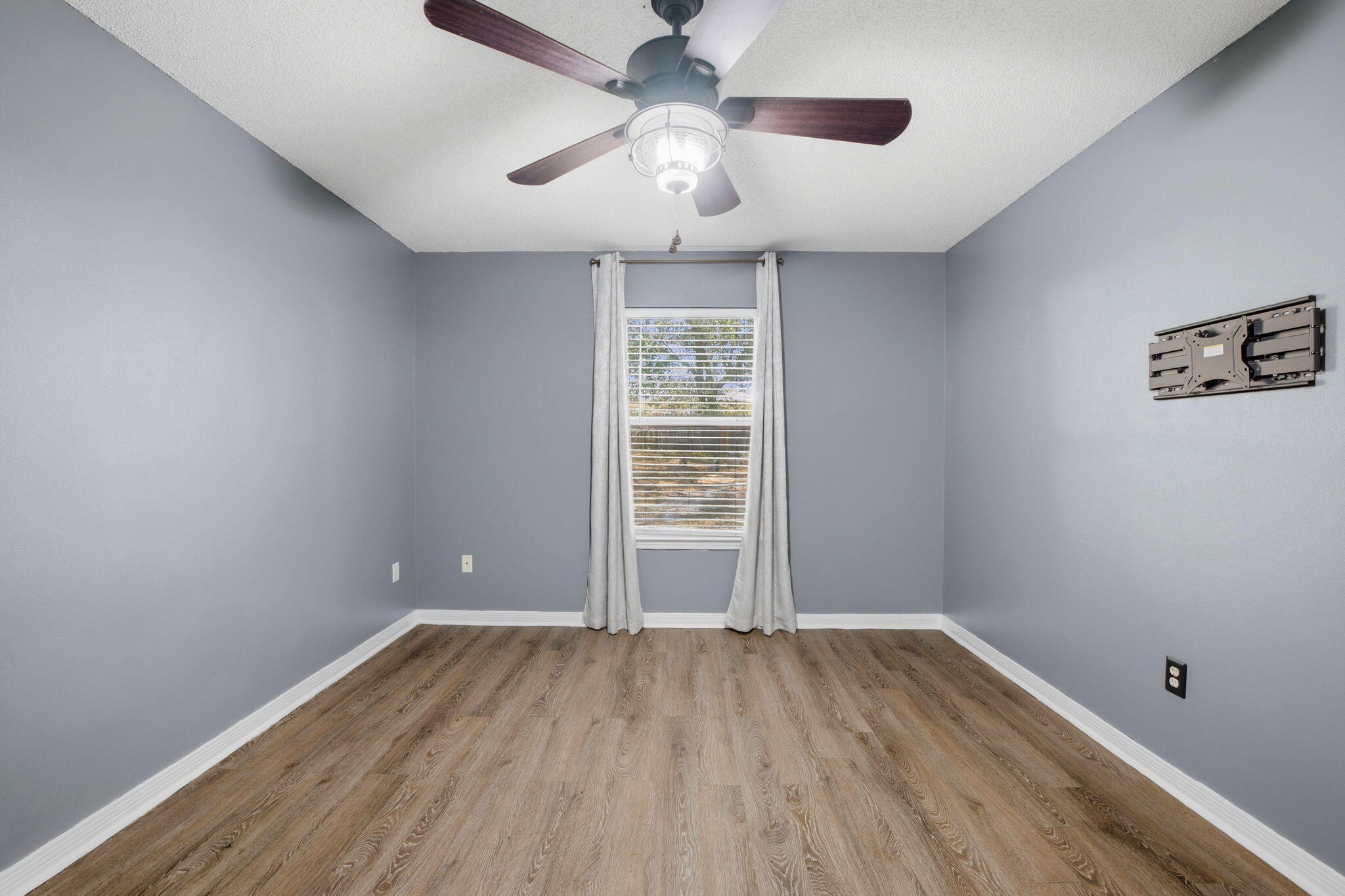 7312 Gordon Evans Road Navarre, FL 32566 - Photo 19 of 37 18-web-or-mls-7312-gordon-evans-rd