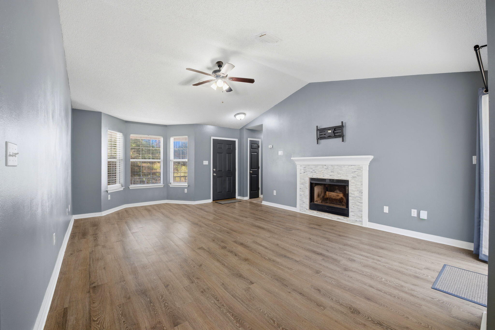 7312 Gordon Evans Road Navarre, FL 32566 - Photo 10 of 37 9-web-or-mls-7312-gordon-evans-rd