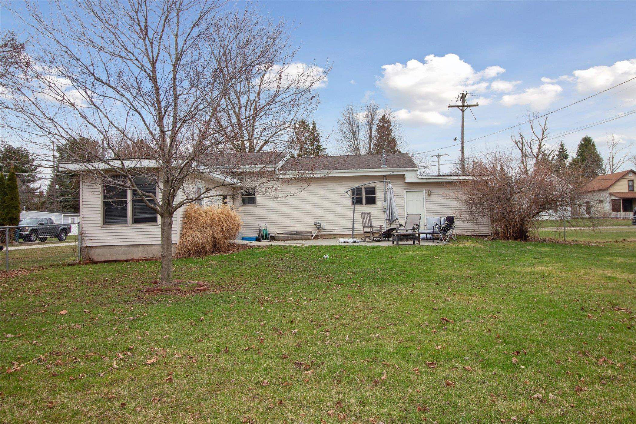 114 Williams Street Alma, MI 48801 - Photo 27 of 32 1932300-59b3234b-09dd-4528-a675-fbf9bcdcb328.JPG
